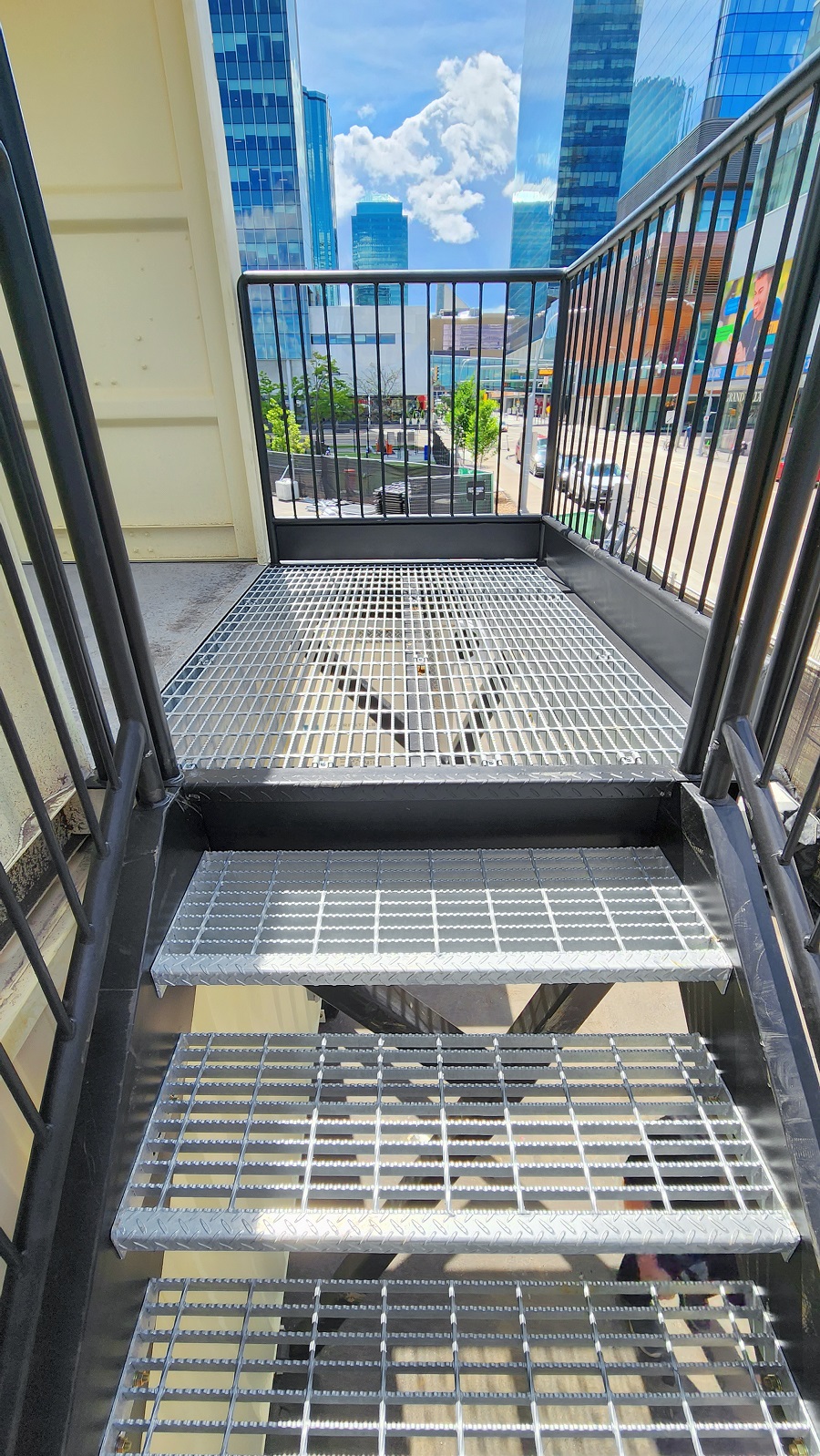 40’HC VIP Area with Patio for the Oilers - Allied Container Services PTY LTD