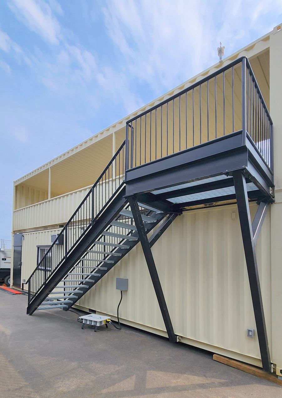 40’HC VIP Area with Patio for the Oilers - Allied Container Services PTY LTD