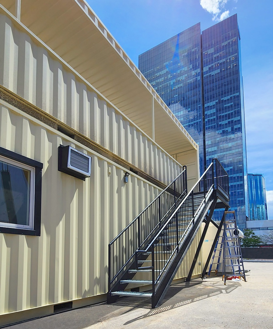 40’HC VIP Area with Patio for the Oilers - Allied Container Services PTY LTD